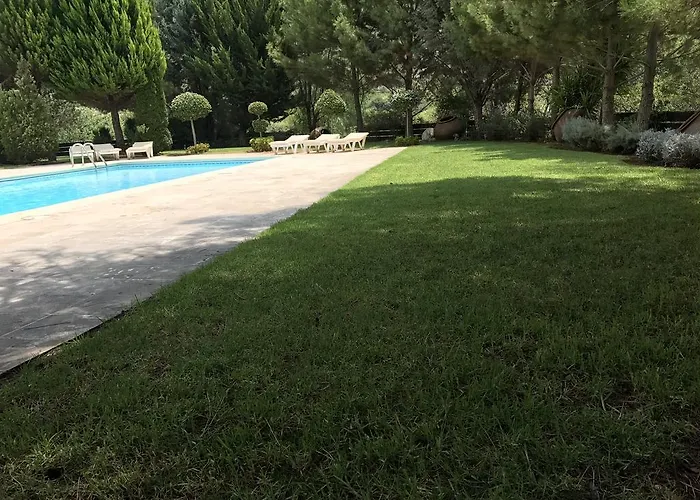 Agia Mavri House ヴィラ *